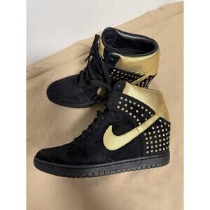 Nike Dunk Sky Hi Shoes Womens Size 11.5 Black Gold Studded Wedge 615873-001